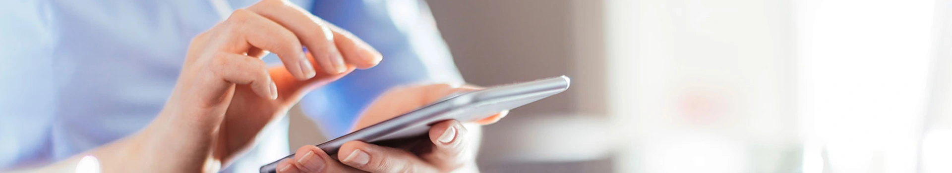 Liên hệ với chúng tôi