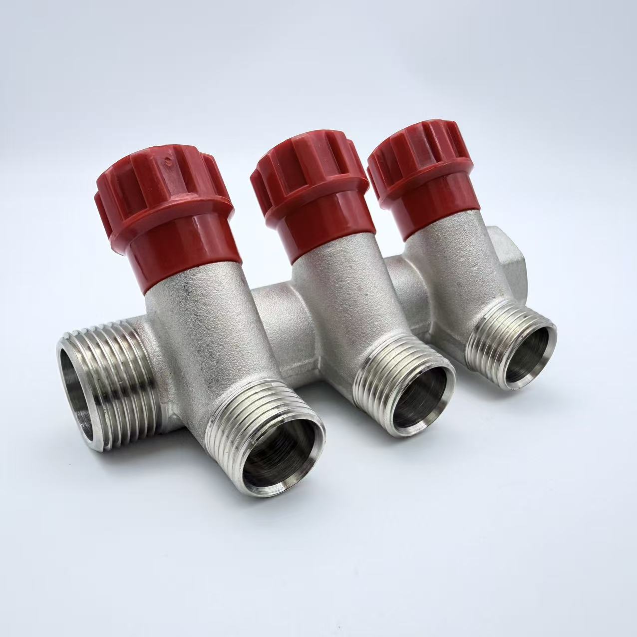 Đa tạp 45 độ cho hệ thống sưởi dưới sàn